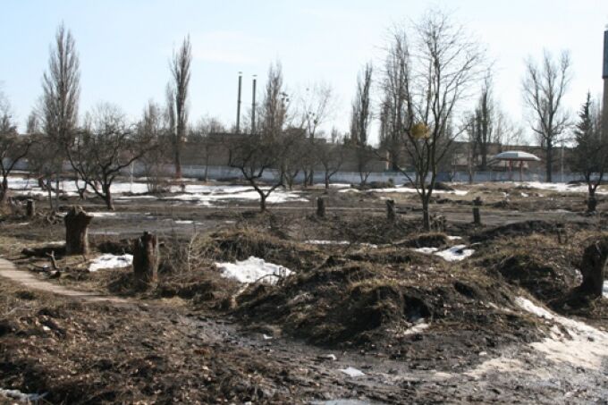 В Киеве уничтожен парк "Орлятко" (ФОТО)