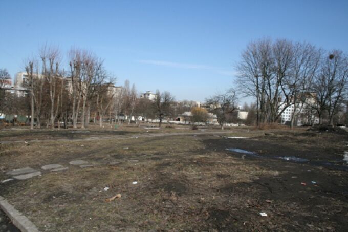 В Киеве уничтожен парк "Орлятко" (ФОТО)