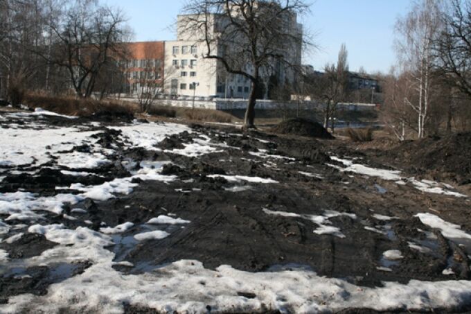 В Киеве уничтожен парк "Орлятко" (ФОТО)