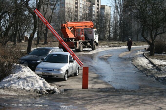В Киеве уничтожен парк "Орлятко" (ФОТО)