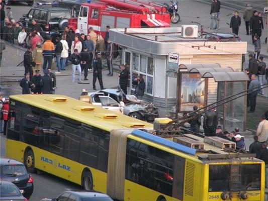 Страшна аварія в центрі Києва! ФОТО