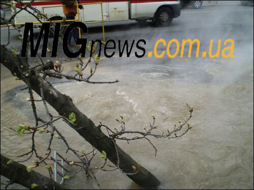 Центр Киева затопило кипятком (ФОТО)