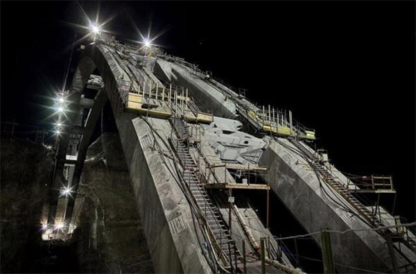 Мега-мост почти достроен