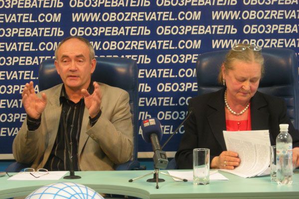 Українці не поважають свою мову