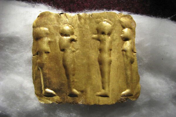 14 древних гробниц обнаружено в Египте