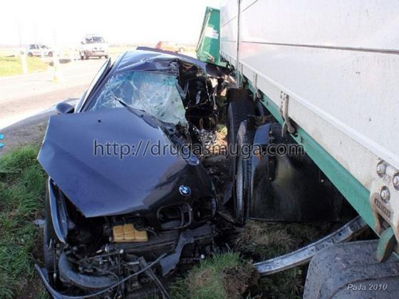BMW посостязалось в ловкости с грузовиком. Фатальные ФОТО