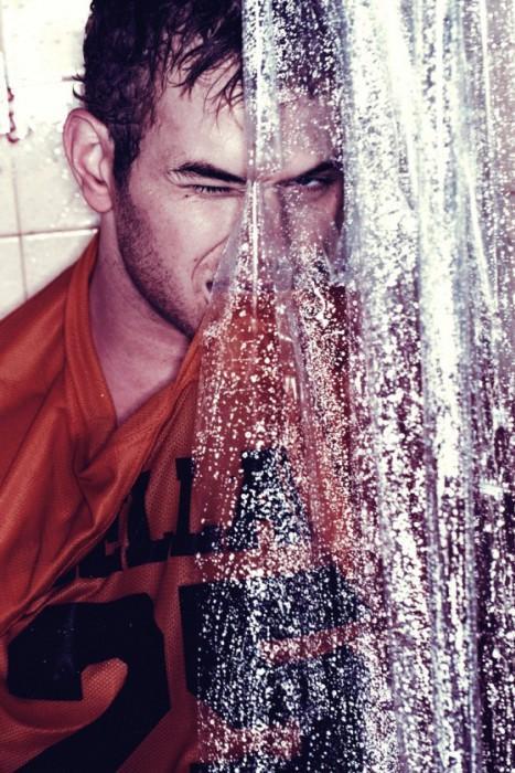 Барышни, вытрите слюнки!