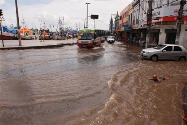 16 апреля 2010 года в фотографиях