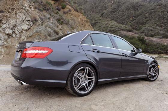 Свежие снимки форсированной Mercedes-Benz E63. ФОТО