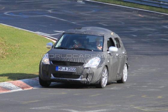 Появились шпионские снимки Suzuki Swift 2011. ФОТО