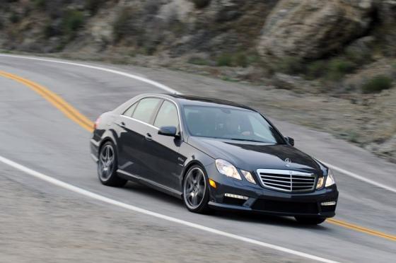 Свежие снимки форсированной Mercedes-Benz E63. ФОТО