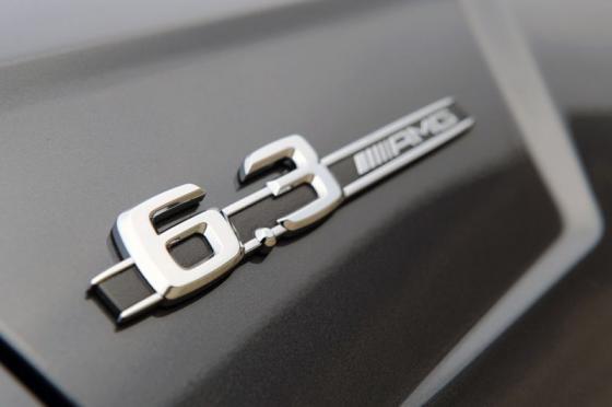 Свежие снимки форсированной Mercedes-Benz E63. ФОТО