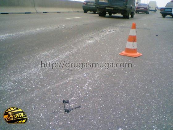 Авто совершило кульбит, не нарушая ПДД. ФОТО