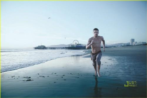 Звезда «Жестоких игр» оголил свои кубики