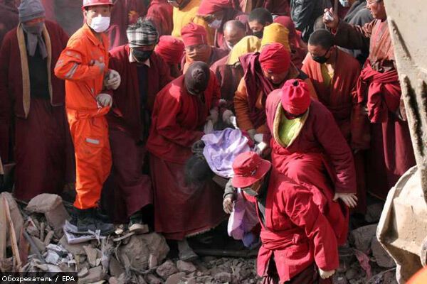 Число жертв землетрясения в Китае превысило 1700 человек