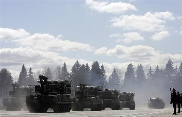 Парад Победы: украинская и российская версии