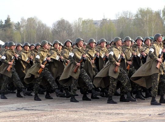 Парад Победы: украинская и российская версии