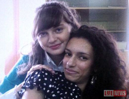 Жертв теракта похоронили в подвенечных платьях. ФОТО