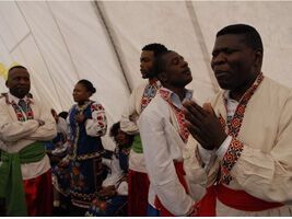 Аделаджа грамотно "развел" прихожан на деньги