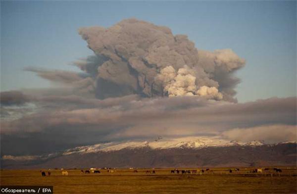 Вулкан Ейяфьятлайокудль б'є рекорди активності. ФОТО