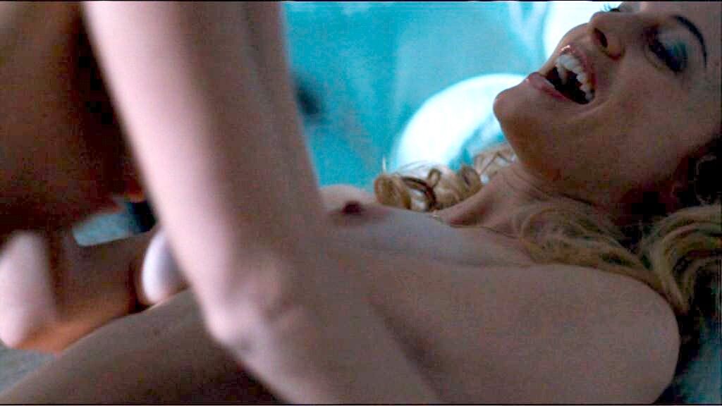 Heather Graham Nude