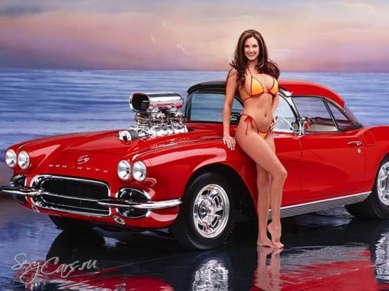 Chevrolet Corvette в окружении красоток. ФОТО
