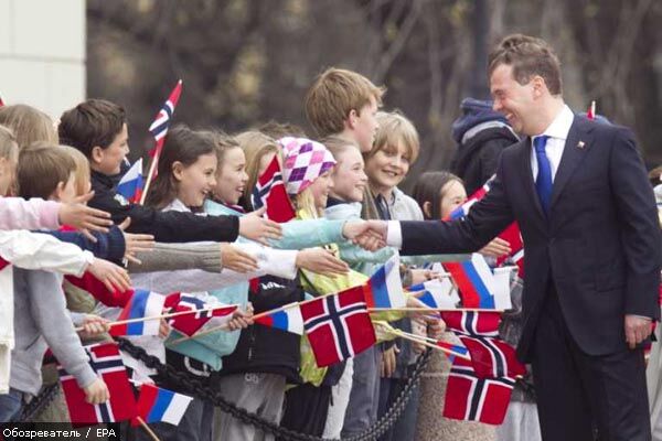 Дмитрию Медведеву в Норвегии устроили королевский прием