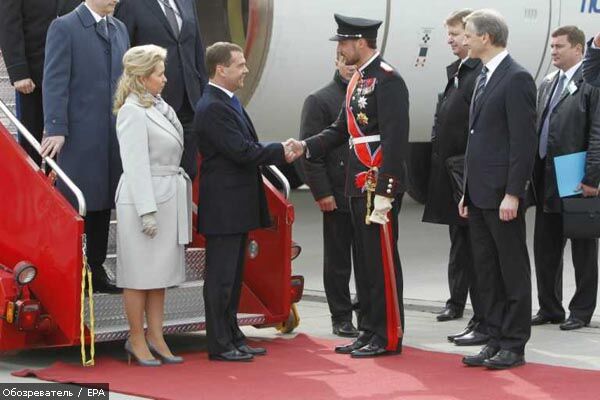Дмитрию Медведеву в Норвегии устроили королевский прием