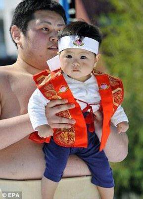 В Японии прошел фестиваль плачущих детей. ФОТО