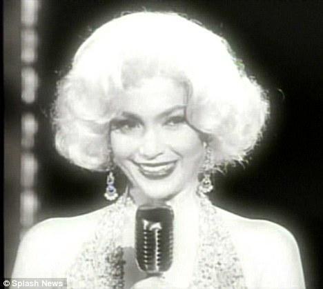 Мерилин Монро никак не оставят в покое