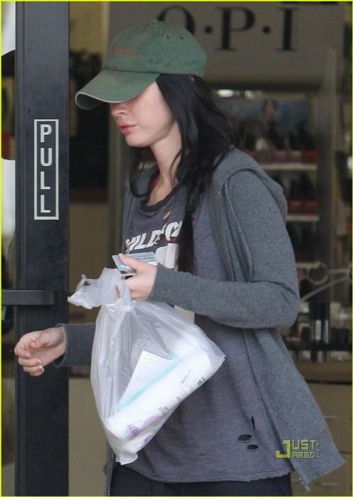 Меган Фокс без макияжа и ретуши