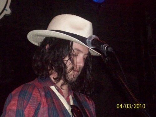 Блондин Джаспер из "Сумерек" запел