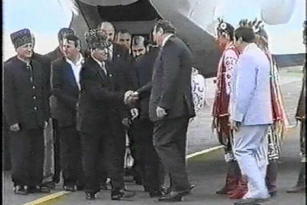 Мэр Одессы встречал сепаратистов из Чечни хлебом-солью. ФОТО