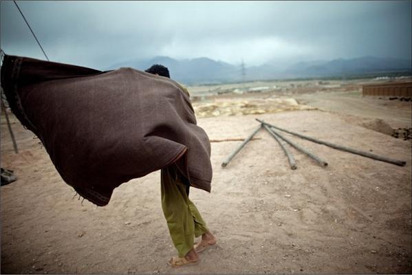 На цегельному заводі в Кабулі працюють діти