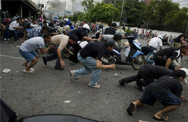 Тривають криваві акції протесту в Таїланді