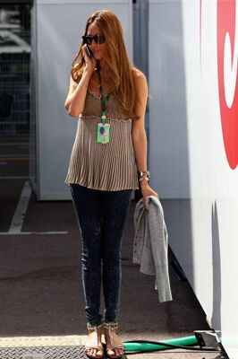 Дженифер Лопес и Перис Хилтон побывали на Формуле-1 в Монако