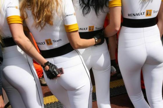 Горячие девушки на Формуле-1 в Монако. ФОТО