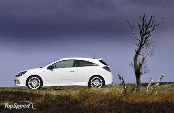 Разбился Opel Astra OPC Nurburgring Edition. ФОТО