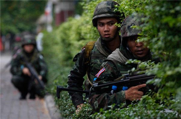 В Таиланде продолжаются кровавые столкновения
