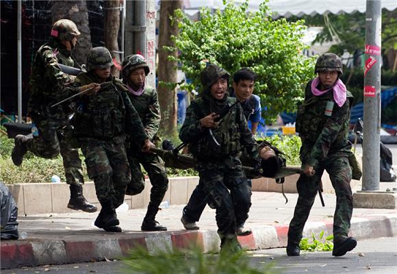 В Таиланде продолжаются кровавые столкновения