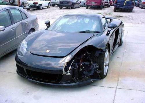 Суперкары, уничтоженные владельцами сразу после покупки. ФОТО