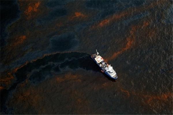 Пятно нефти в Мексиканском заливе за день увеличилось втрое