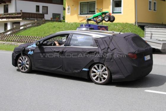 Появились шпионские снимки неизвестной Hyundai 2012. ФОТО