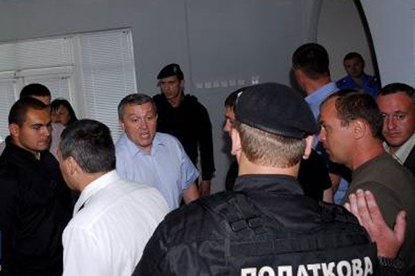 Во Львове захватили завод. ФОТО