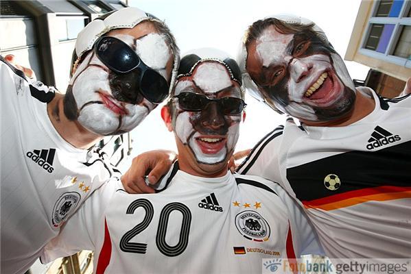 Самые необычные болельщики с чемпионата мира в ЮАР. Часть 1 (фото) 