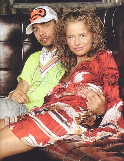 Певица Алекса с трудом разговаривает из-за пластики губ