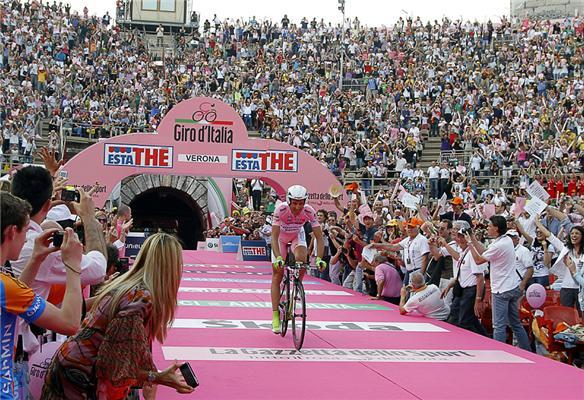 Иван Бассо победил в велогонке Giro d’Italia 2010