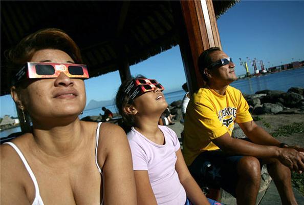 Невероятное солнечное затмение наблюдали в Тихом океане