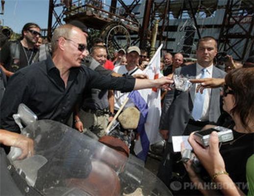Премьер-министр РФ посетил байк-шоу в Севастополе