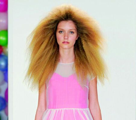 ТОП-10 найбільш модних зачісок літа 2010. ФОТО